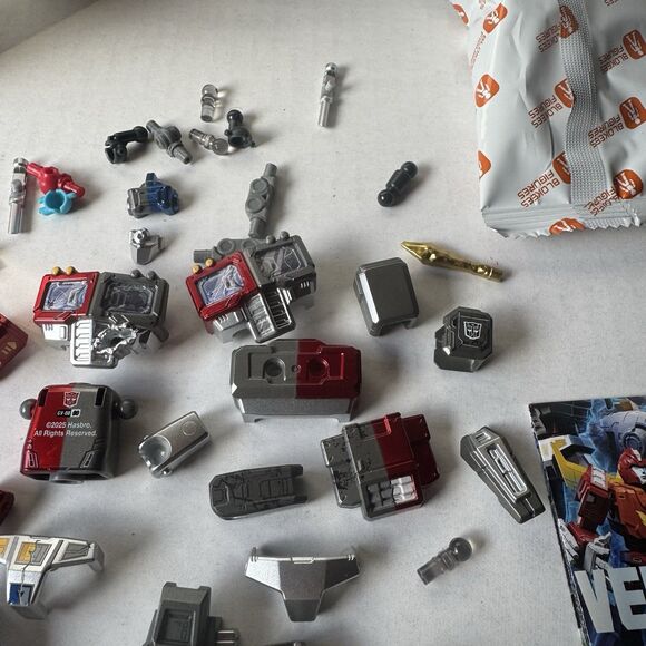 Transformers Blokees Galaxy Version 8 Hidden Style Optimus Prime - Picture 5 of 10